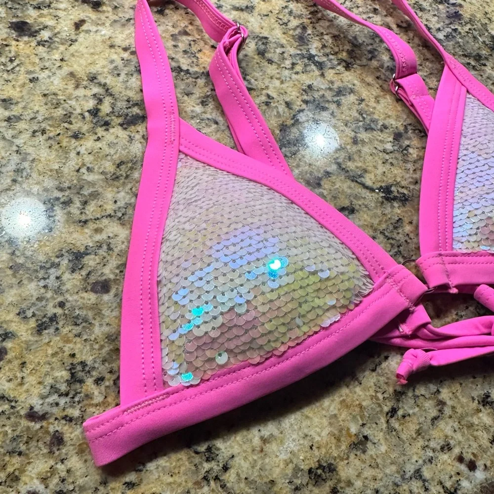 EUC‎ Zaful Pink Sequin Triangle Bikini Top Small Iridescent Mermaid Tie Back